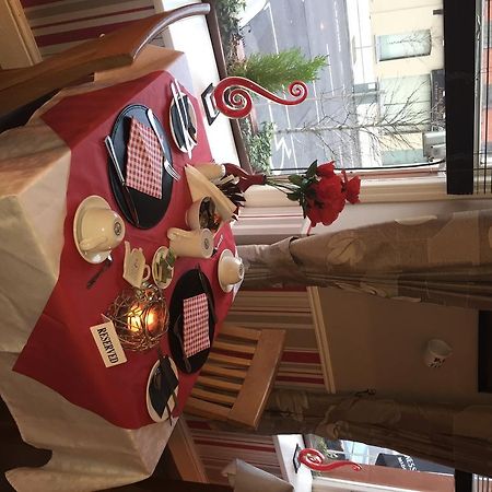 Creedons Traditional Irish Welcome Inn B&B Cork Bagian luar foto