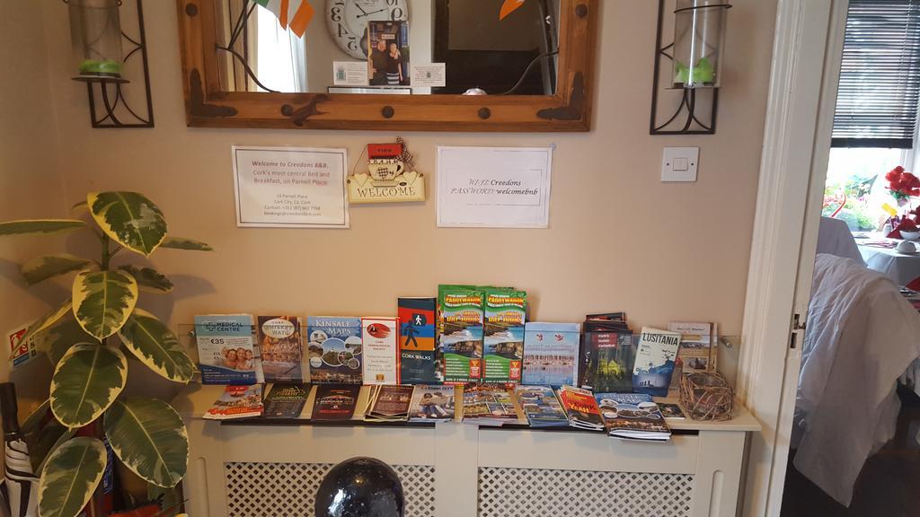 Creedons Traditional Irish Welcome Inn B&B Cork Bagian luar foto